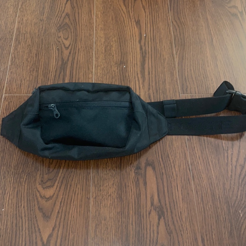 Girlfriend Collective Please Recycle Fanny Pack